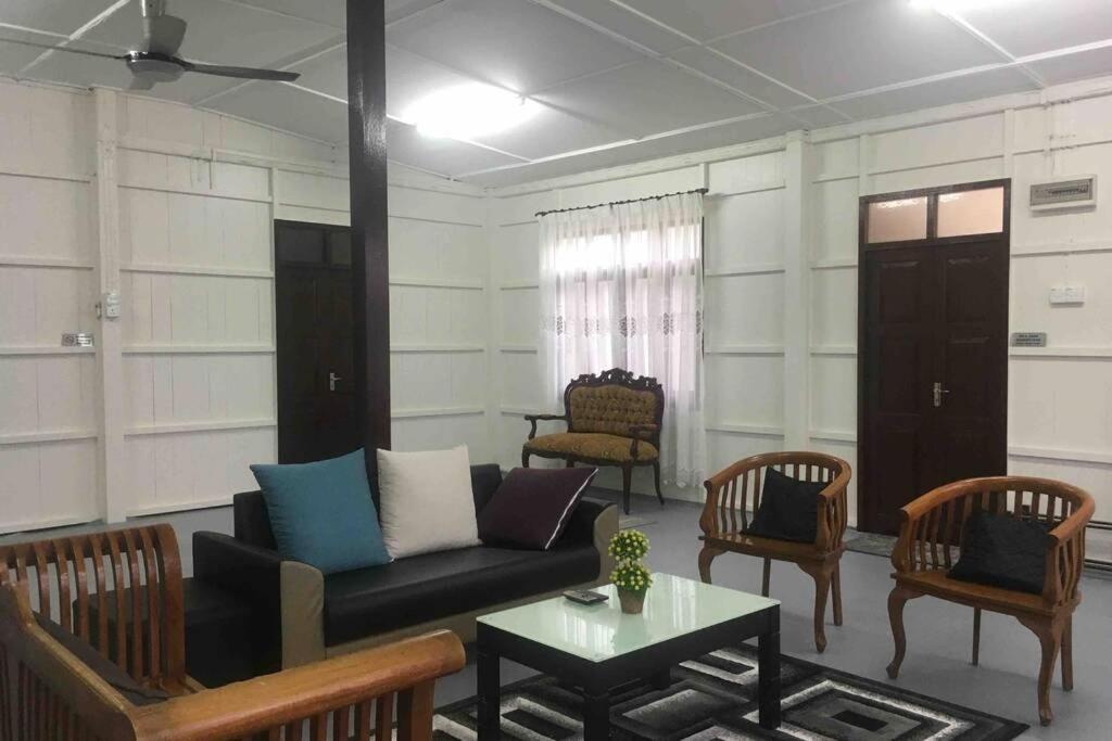 De Rhumaa Homestay Kuala Terengganu Dış mekan fotoğraf